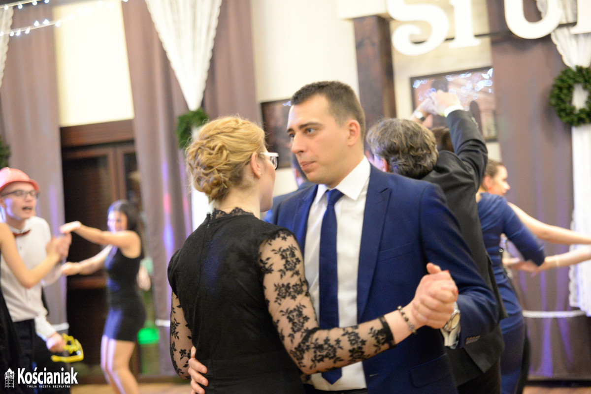 Zabawa studniówkowa w 