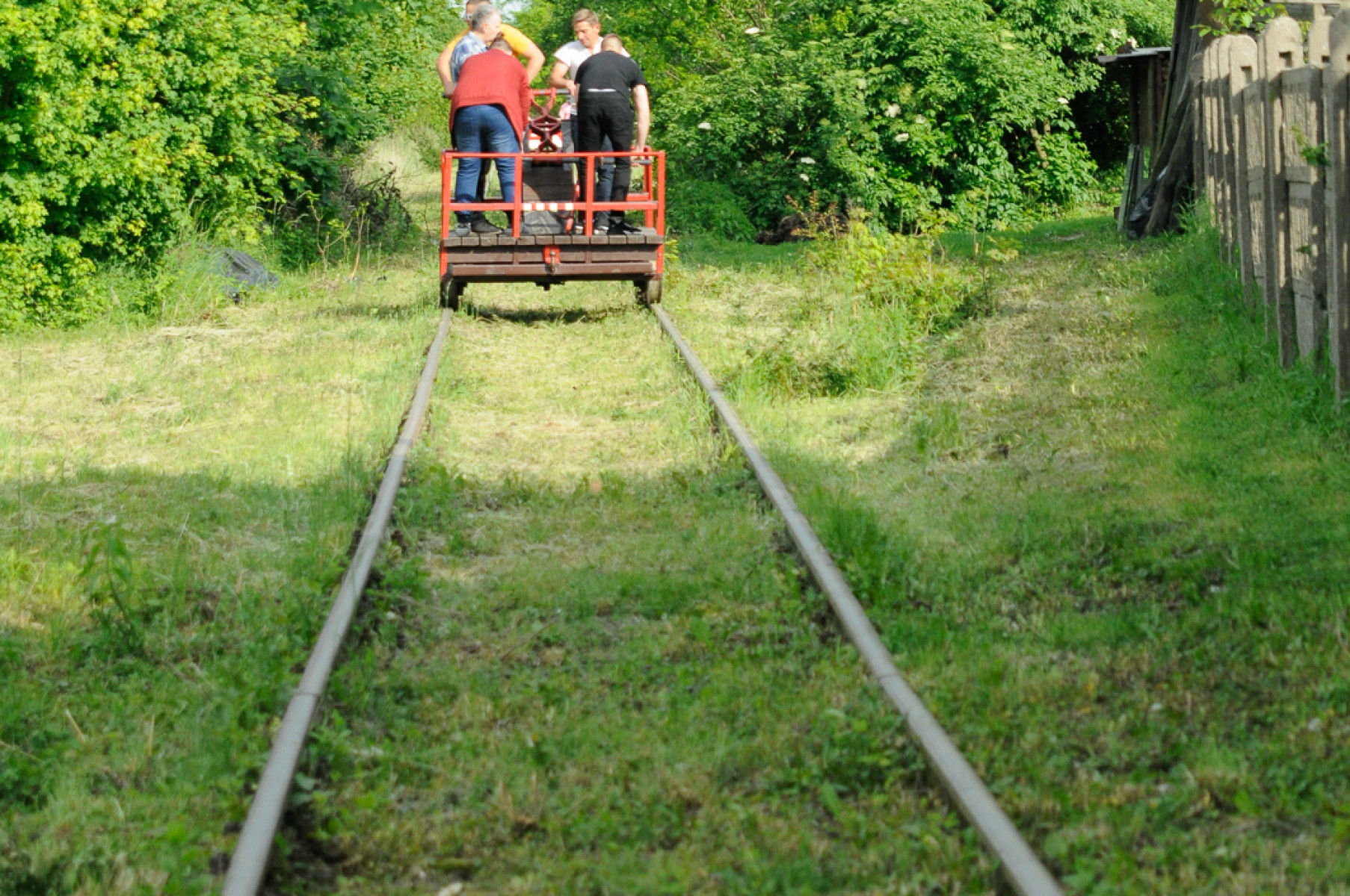 Piknik drezynowy w Racocie