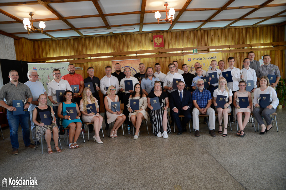 Najlepsi sportowcy powiatu nagrodzeni