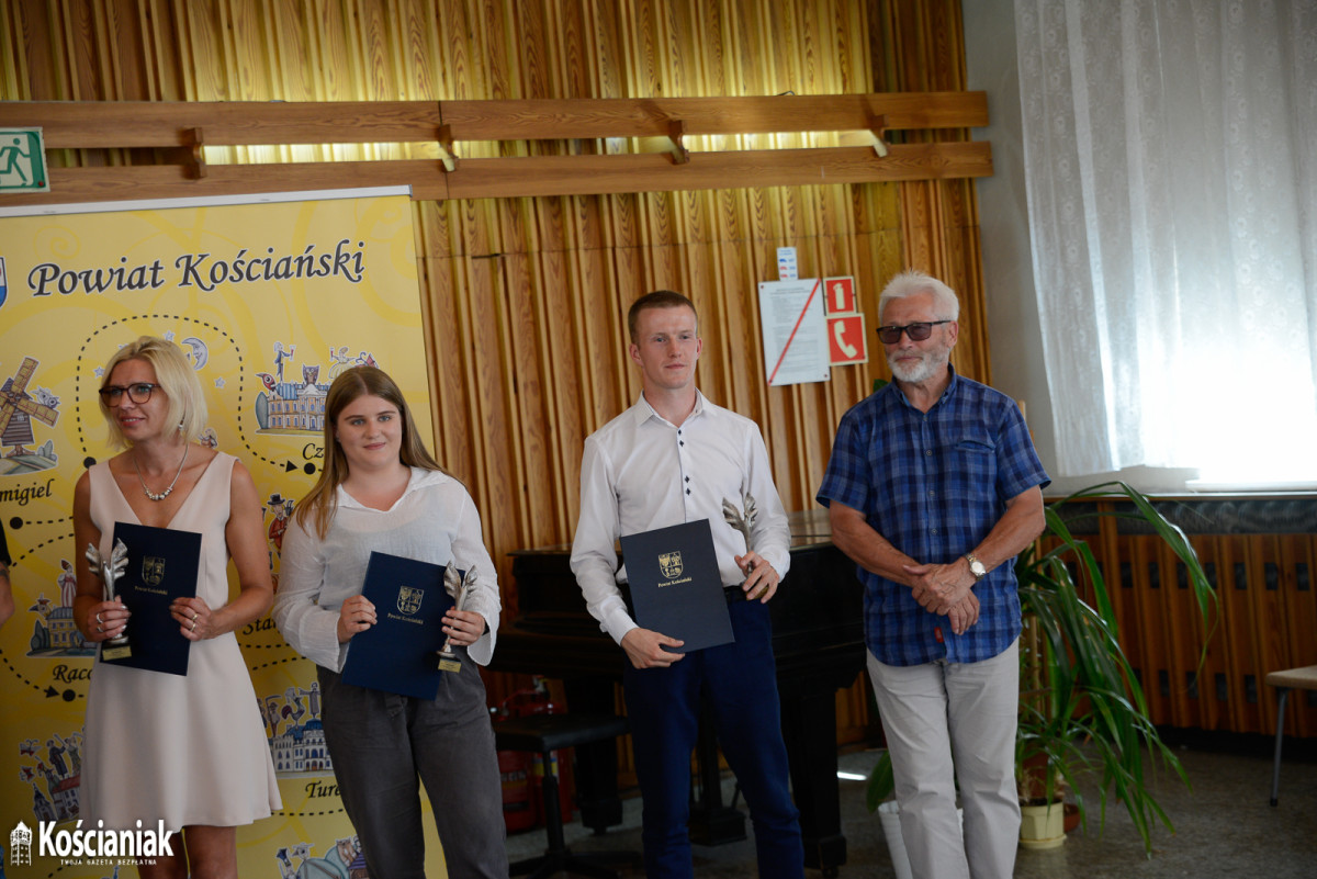 Najlepsi sportowcy powiatu nagrodzeni