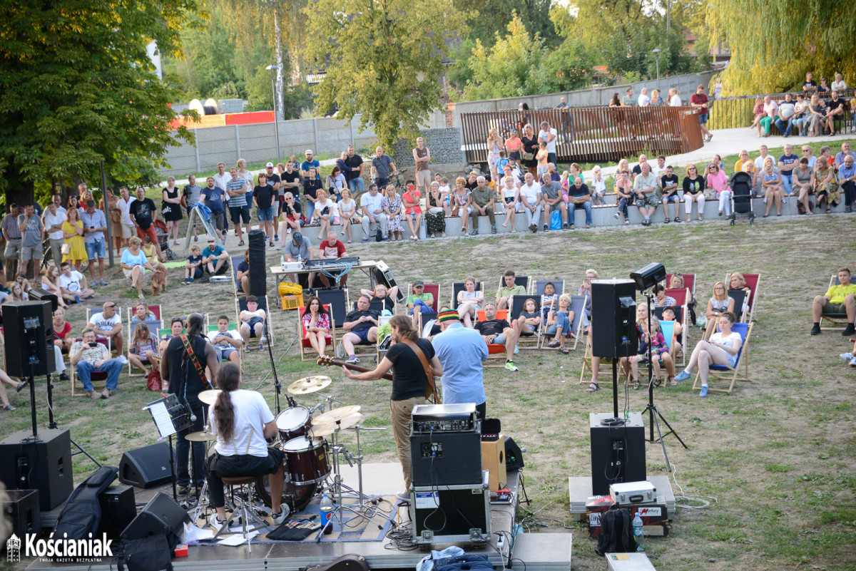 Plenerowy koncert nad Obrą