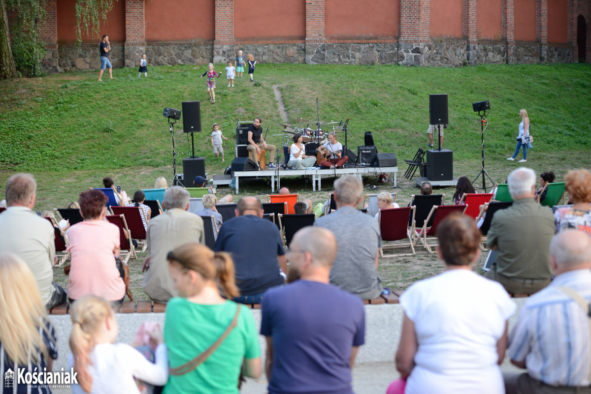 Plenerowy koncert nad Obrą