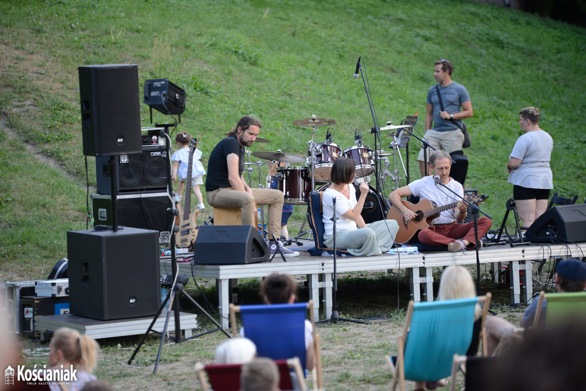 Plenerowy koncert nad Obrą