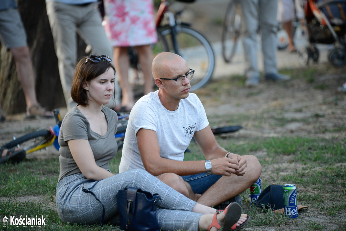 Plenerowy koncert nad Obrą