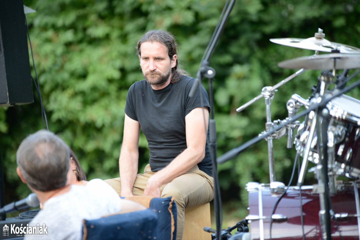 Plenerowy koncert nad Obrą