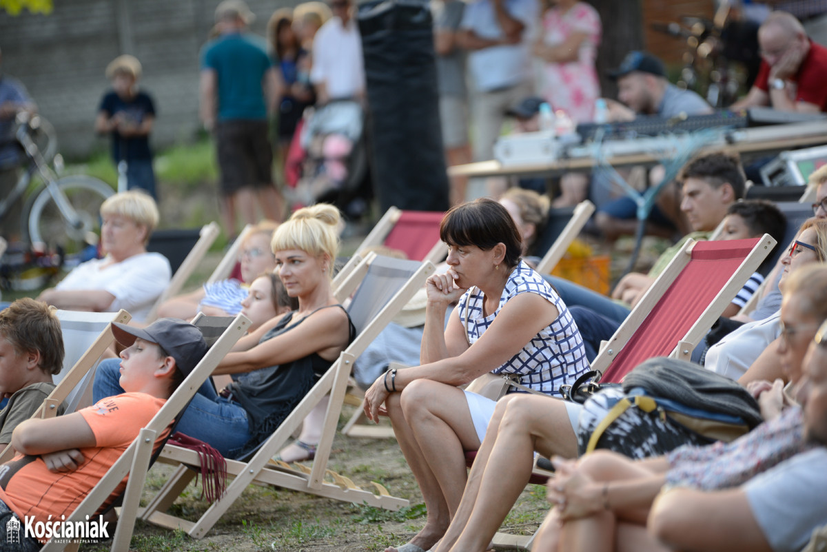 Plenerowy koncert nad Obrą