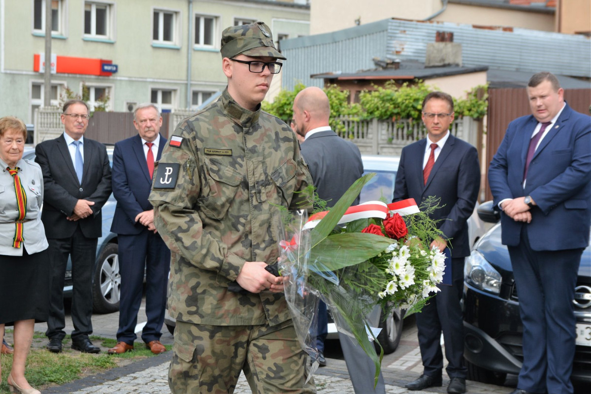 Oddali hołd powstańcom