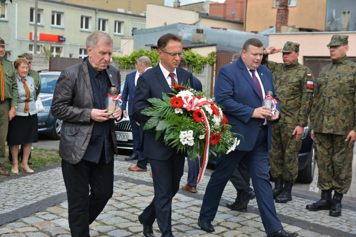 Oddali hołd powstańcom