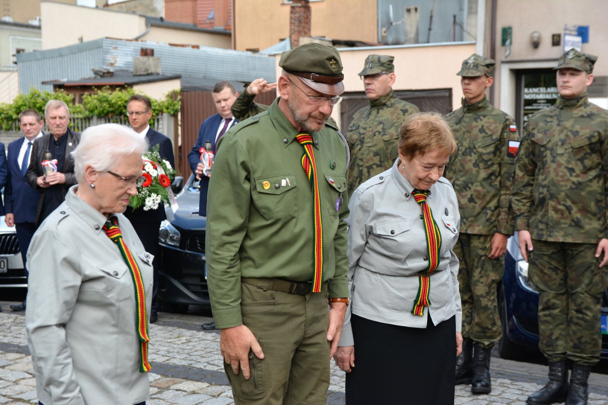 Oddali hołd powstańcom