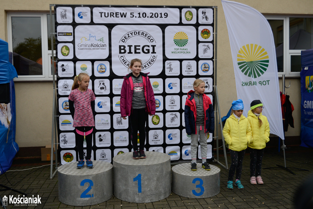 Deszczowe biegi Chłapowskiego w Turwi