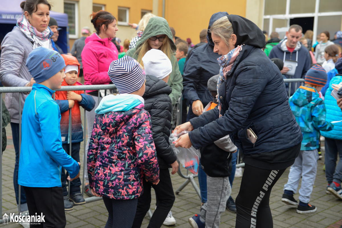 Deszczowe biegi Chłapowskiego w Turwi