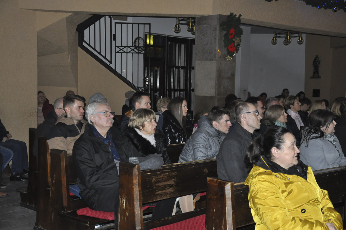 Kolędy w kościele na os. Jagiellońskim