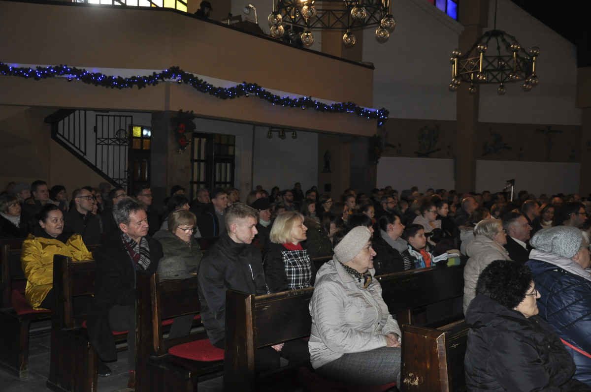 Kolędy w kościele na os. Jagiellońskim