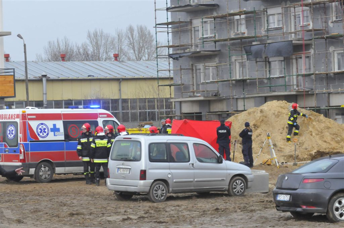 Tragedia na budowie w Kościanie. Nie żyje mężczyzna