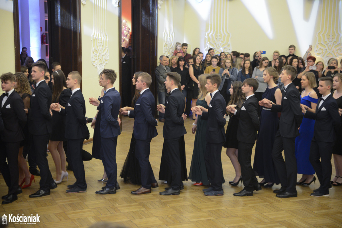 Studniówka w 