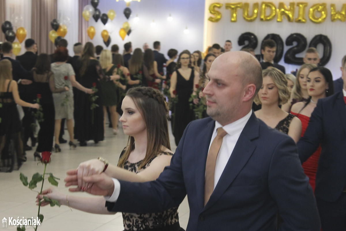 Studniówka w 