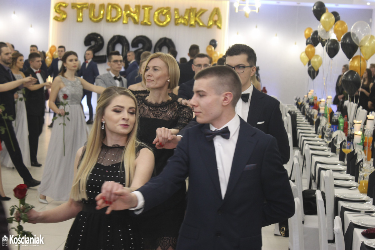 Studniówka w 