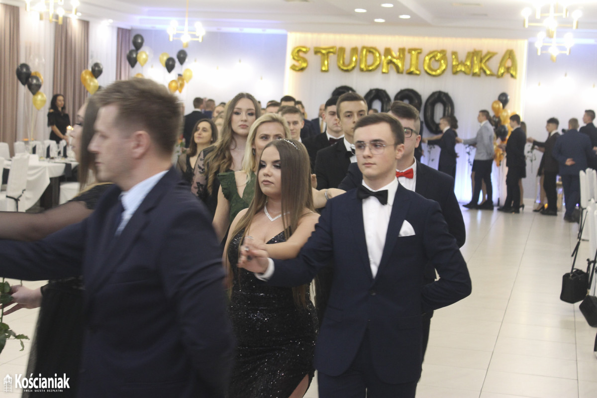 Studniówka w 