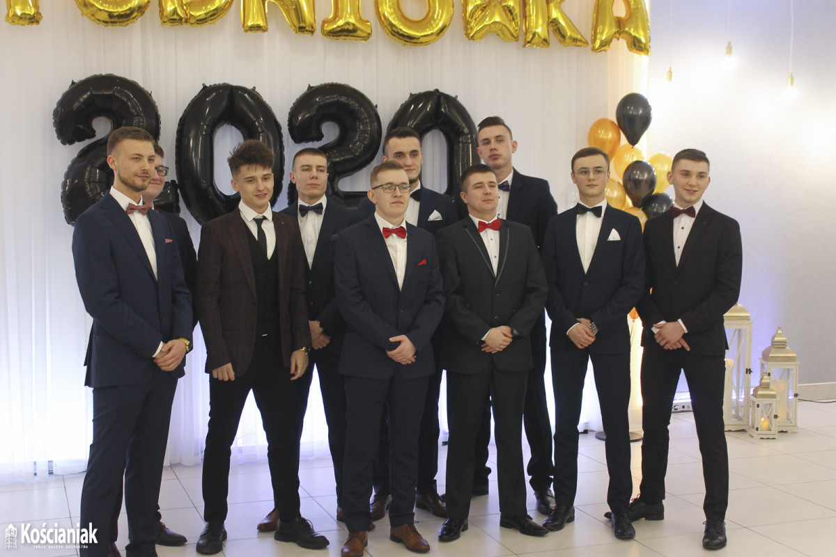 Studniówka w 