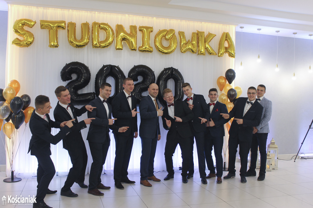 Studniówka w 