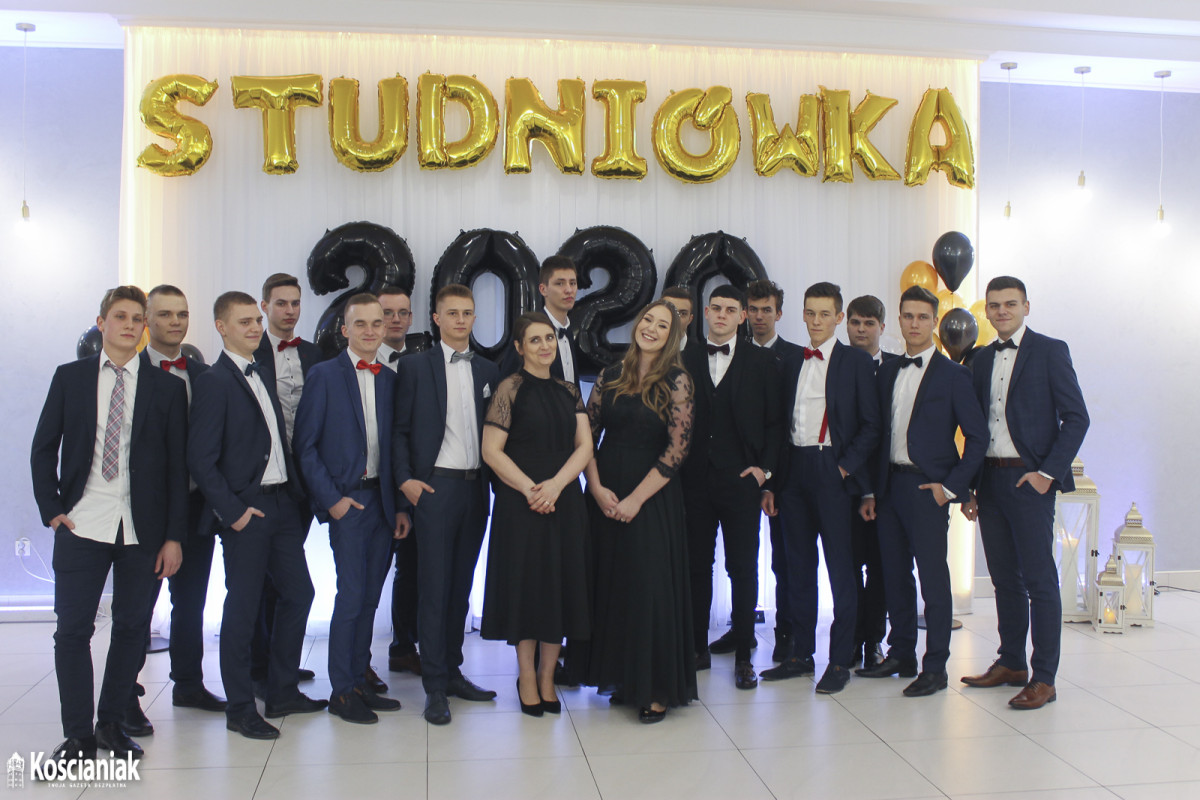 Studniówka w 