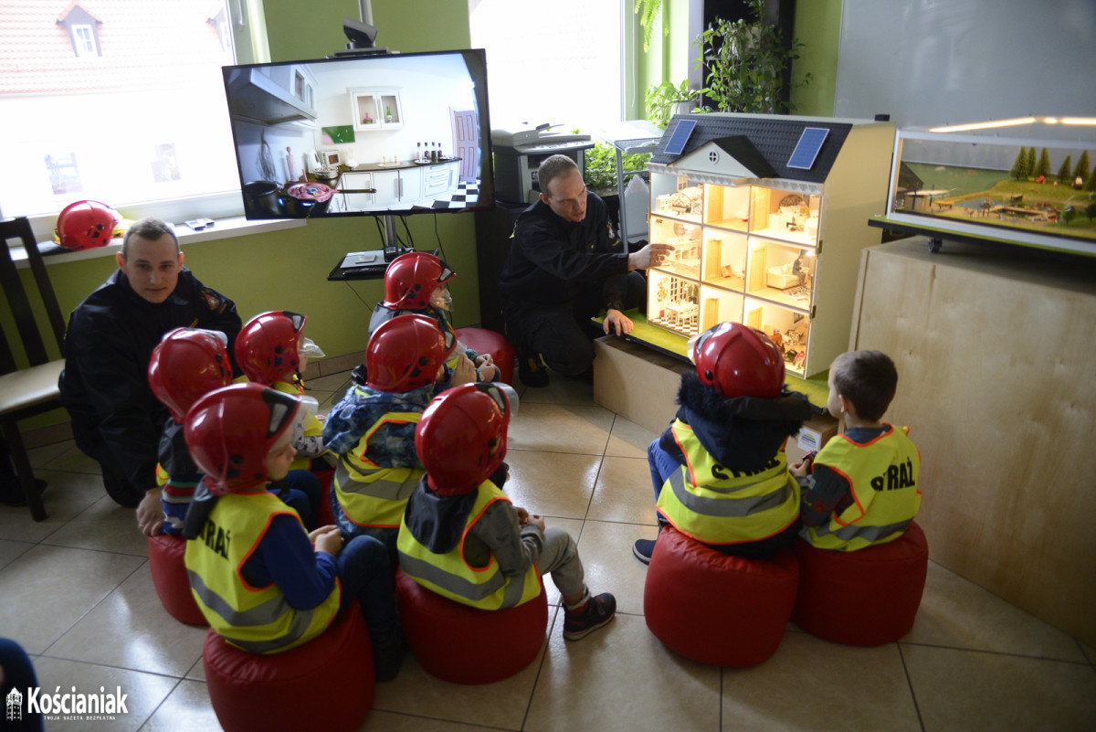 Niedziela ze strażakami i policjantami
