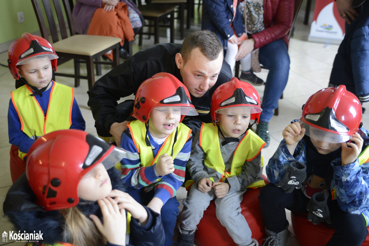 Niedziela ze strażakami i policjantami