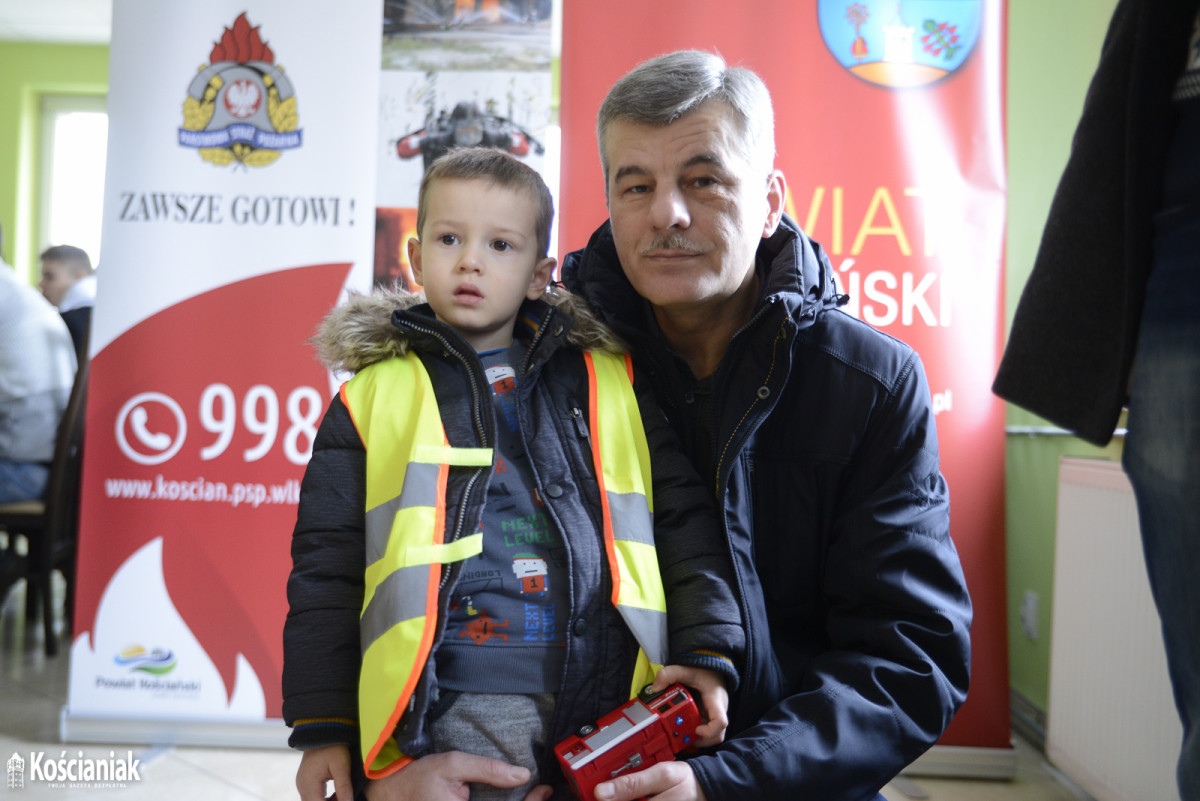 Niedziela ze strażakami i policjantami