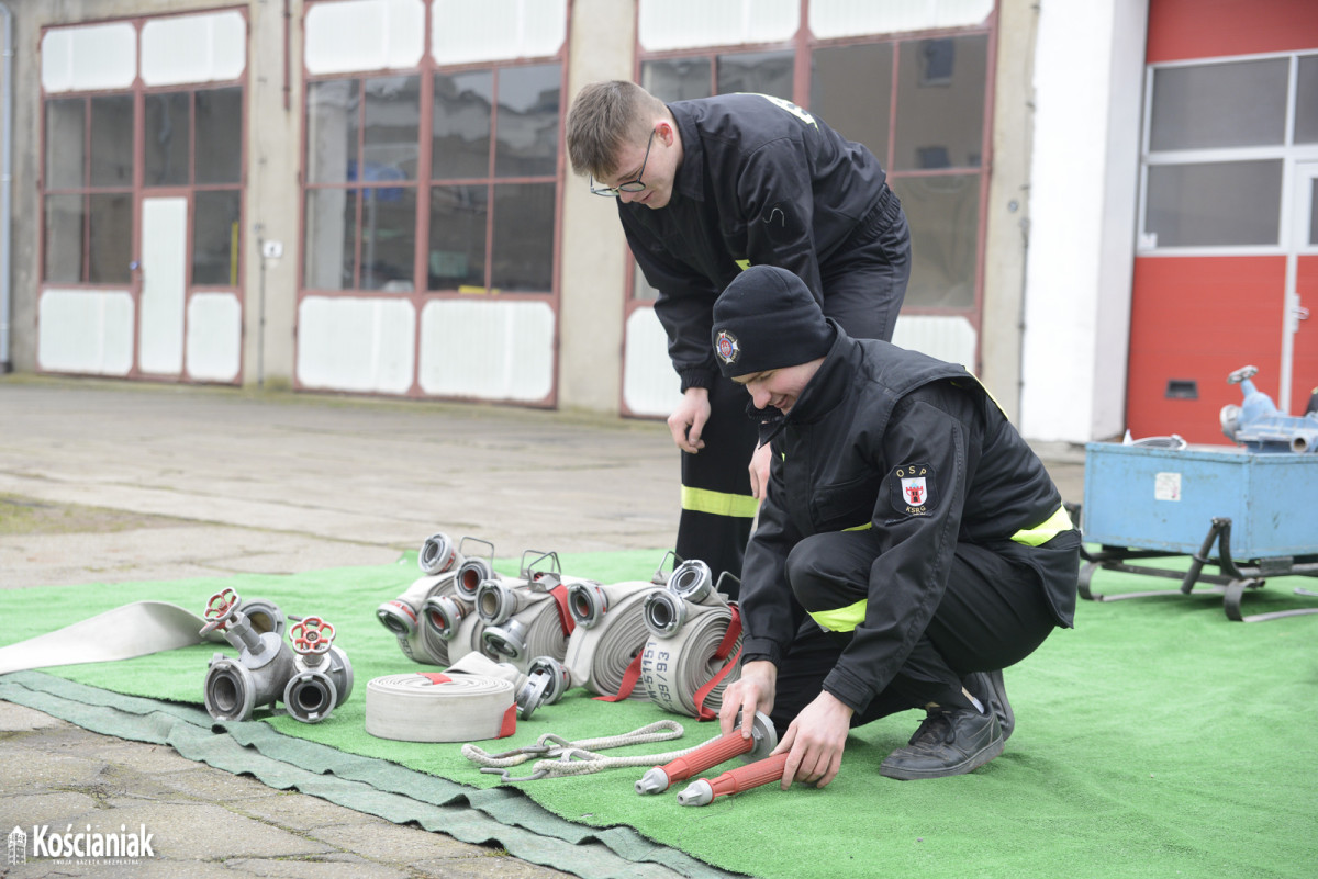 Niedziela ze strażakami i policjantami