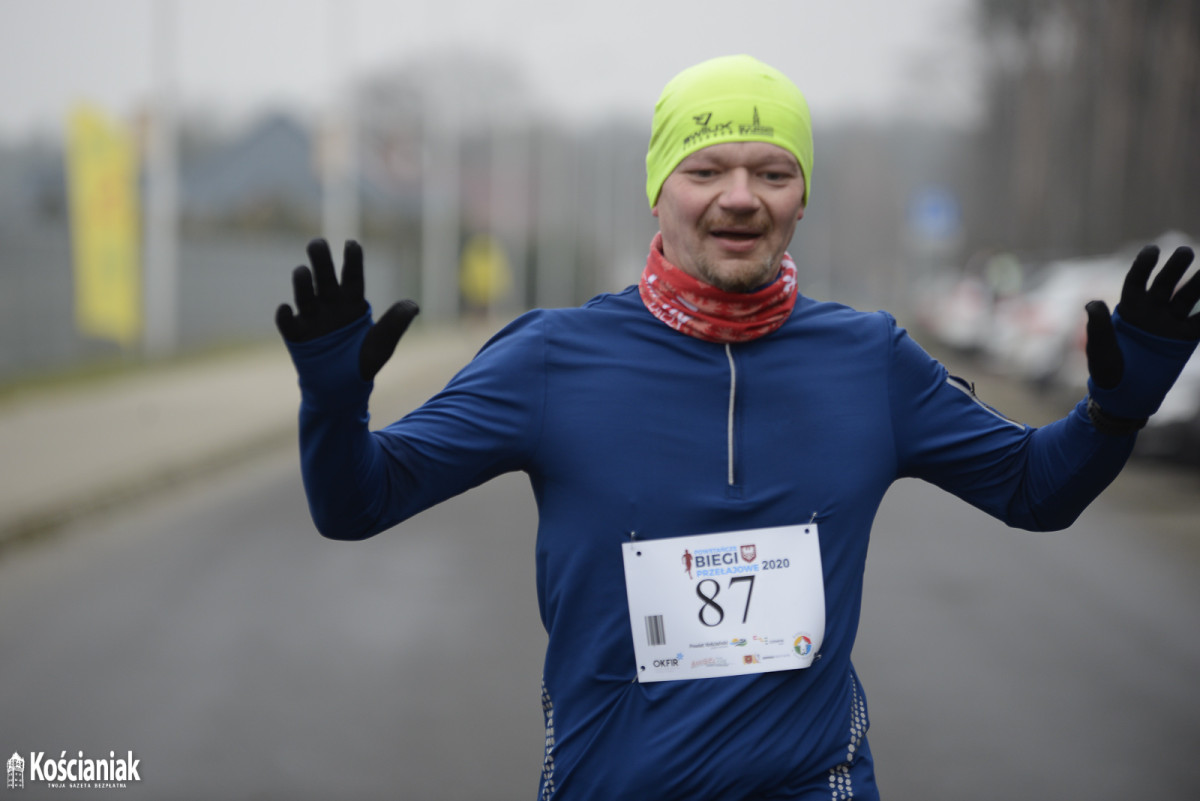 Pobiegli w hołdzie powstańcom