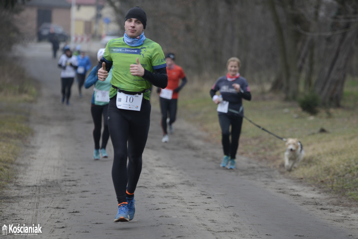 Pobiegli w hołdzie powstańcom
