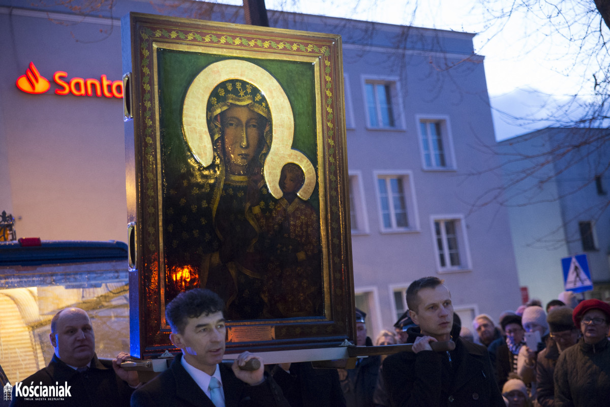 Powitanie obrazu Matki Boskiej w Kościanie