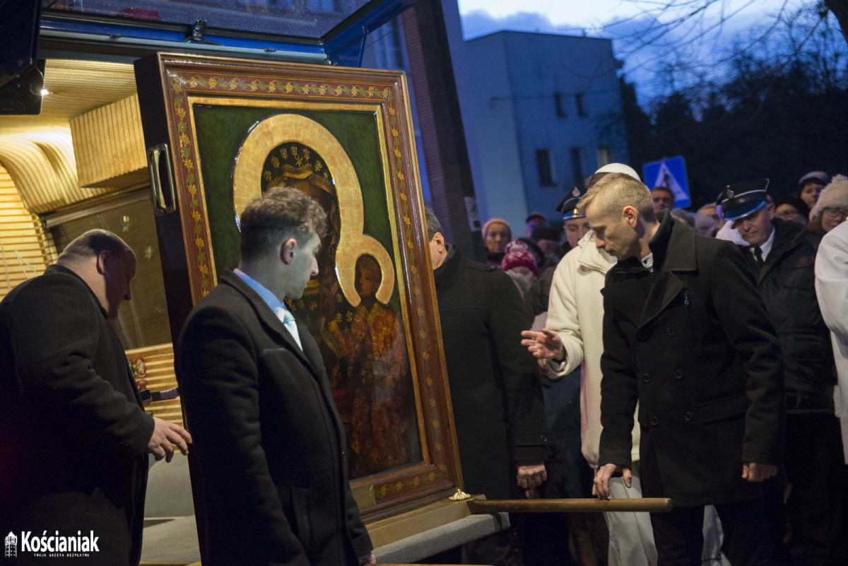 Powitanie obrazu Matki Boskiej w Kościanie