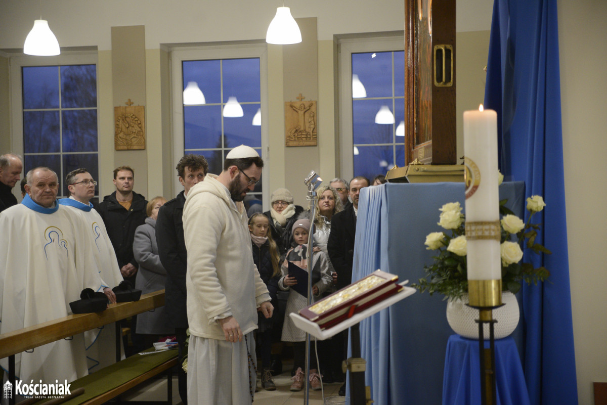 Parafia św. Boromeusza przejęła obraz Matki Boskiej [ZDJĘCIA]
