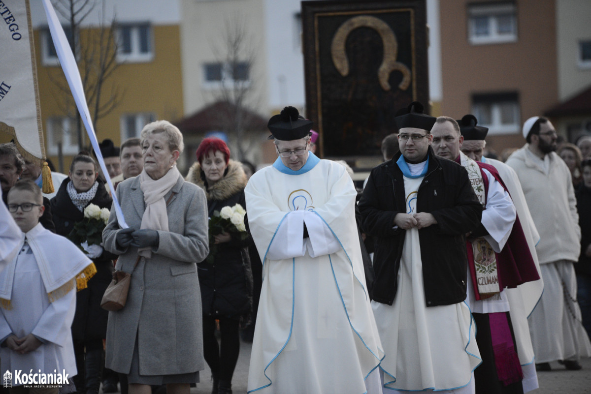 Parafia św. Boromeusza przejęła obraz Matki Boskiej [ZDJĘCIA]