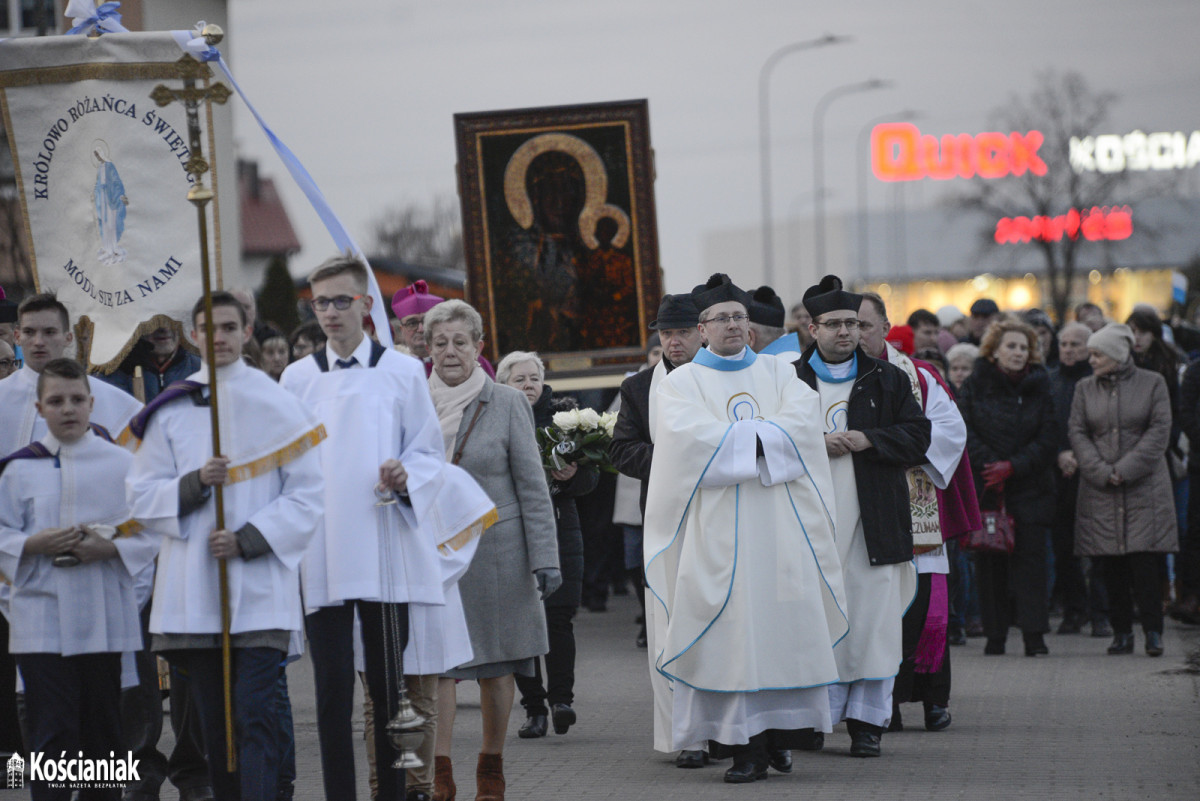 Parafia św. Boromeusza przejęła obraz Matki Boskiej [ZDJĘCIA]