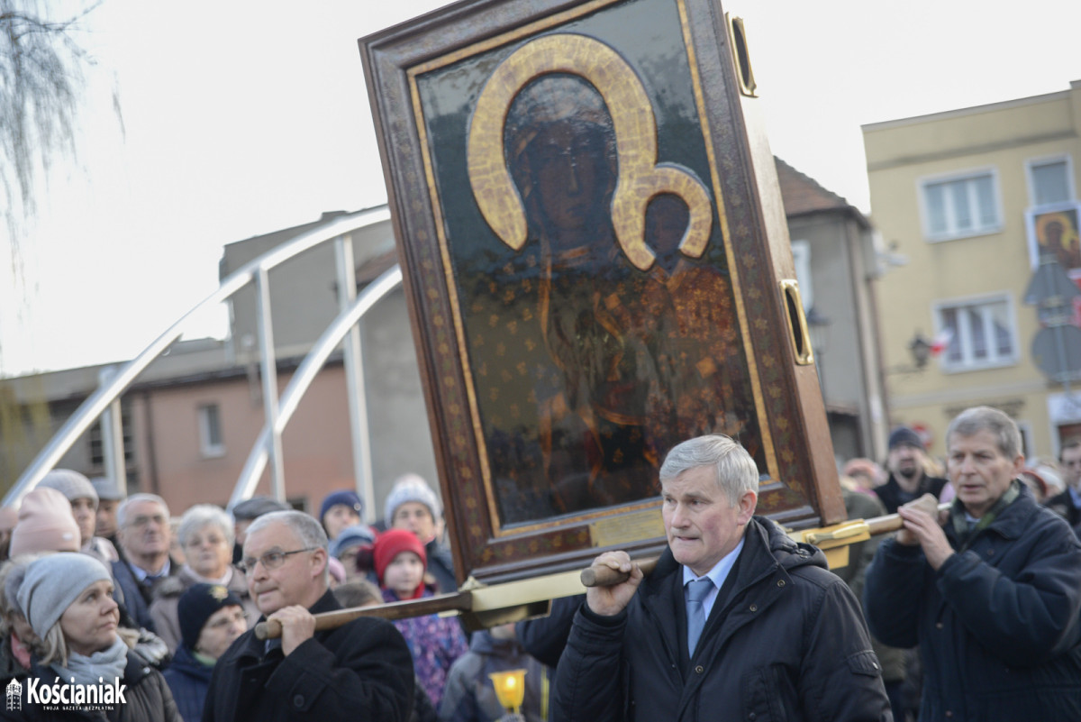 Parafia św. Boromeusza przejęła obraz Matki Boskiej [ZDJĘCIA]