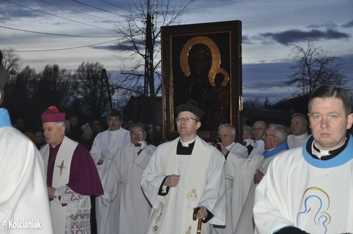 Ostatnia kościańska parafia powitała obraz Matki Boskiej