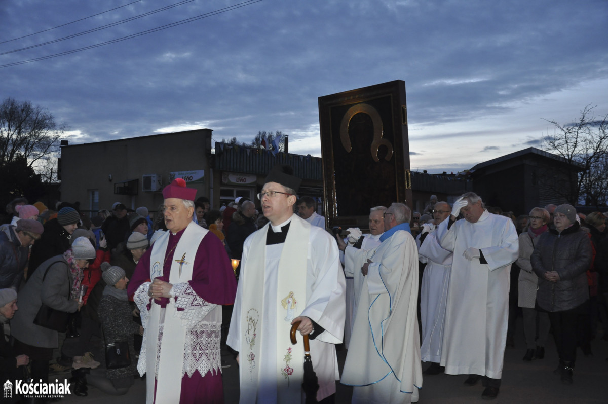 Ostatnia kościańska parafia powitała obraz Matki Boskiej