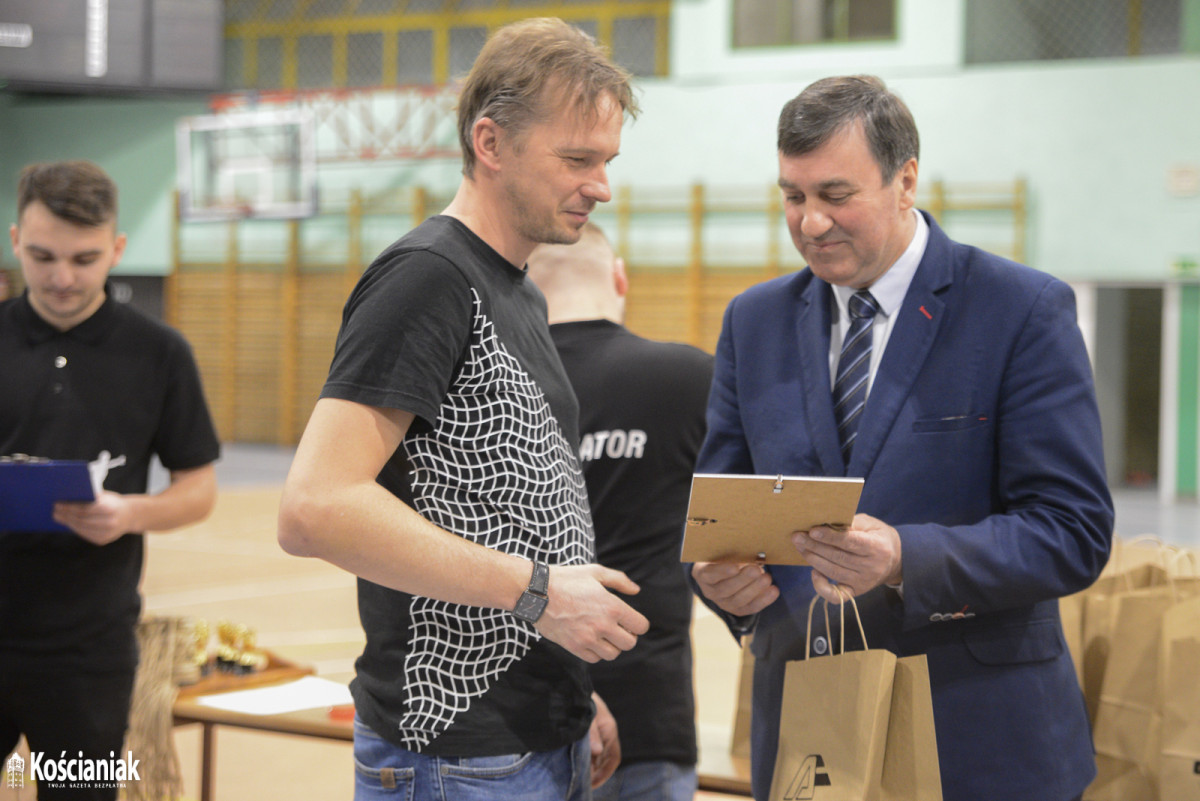 Arkido z tytułem mistrza Miejskiej Ligi Piłki Halowej