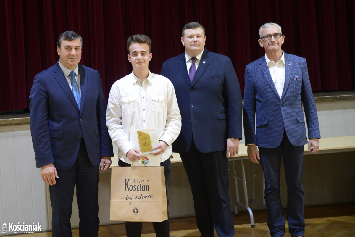 Burmistrz Kościana wyróżnił sportowców [ZDJĘCIA]