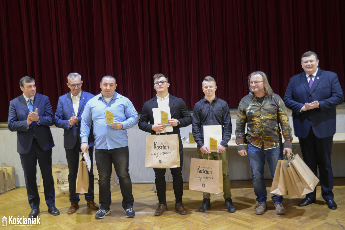 Burmistrz Kościana wyróżnił sportowców [ZDJĘCIA]