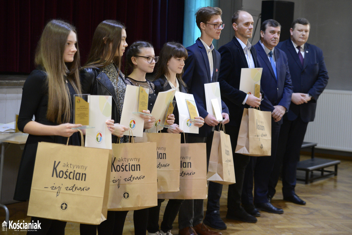 Burmistrz Kościana wyróżnił sportowców [ZDJĘCIA]