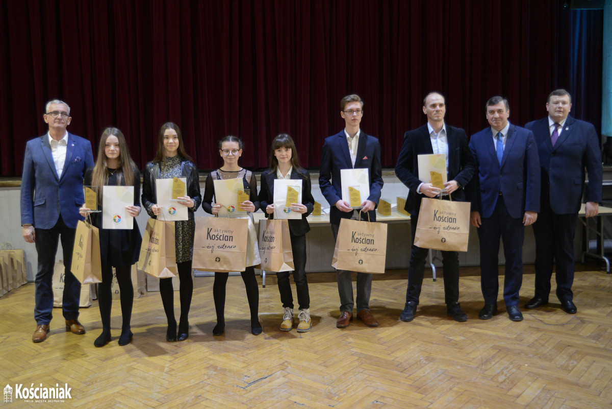 Burmistrz Kościana wyróżnił sportowców [ZDJĘCIA]