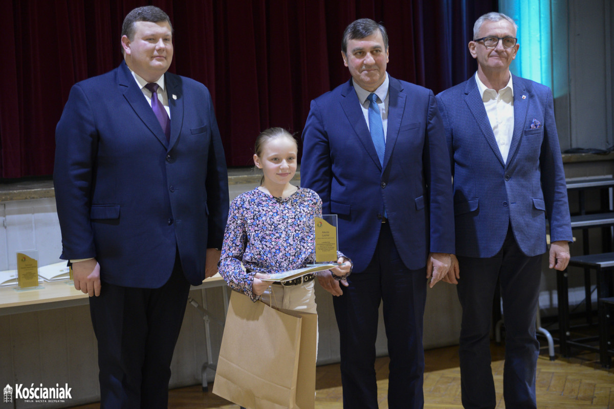 Burmistrz Kościana wyróżnił sportowców [ZDJĘCIA]