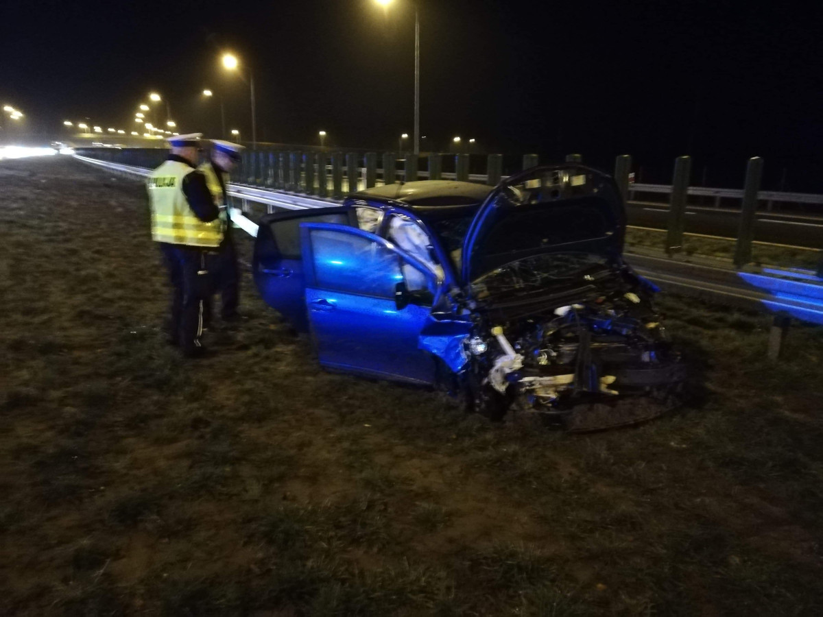 Wypadek na S5 - kierująca zawracała na drodze ekspresowej