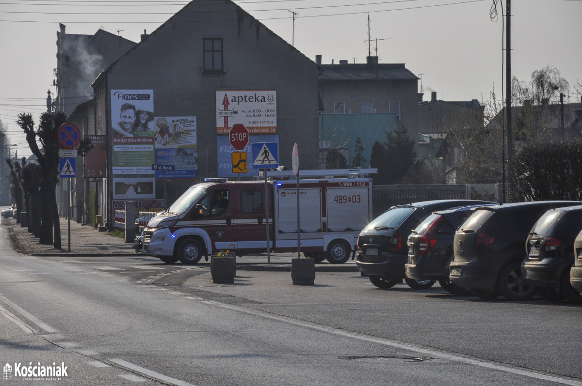 Służby apelują o pozostanie w domach [ZDJĘCIA]