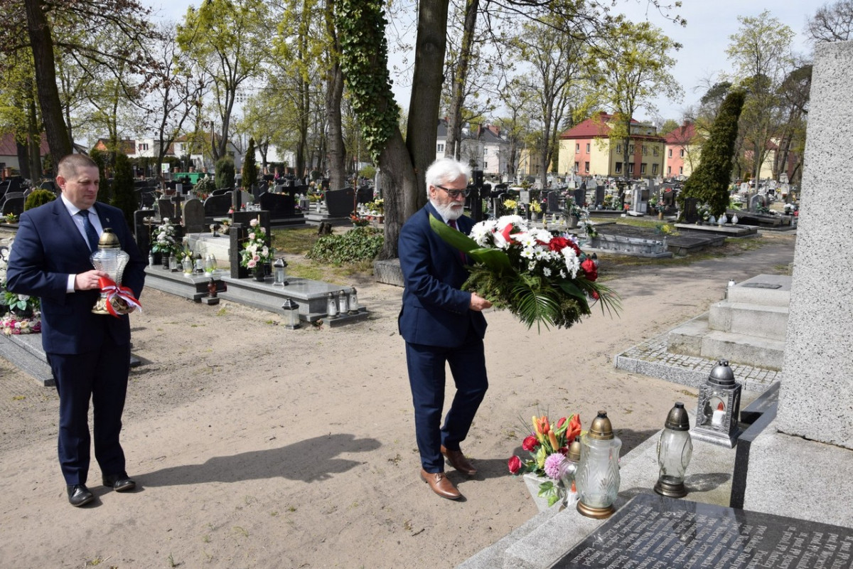 Oddali hołd pomordowanym w Katyniu