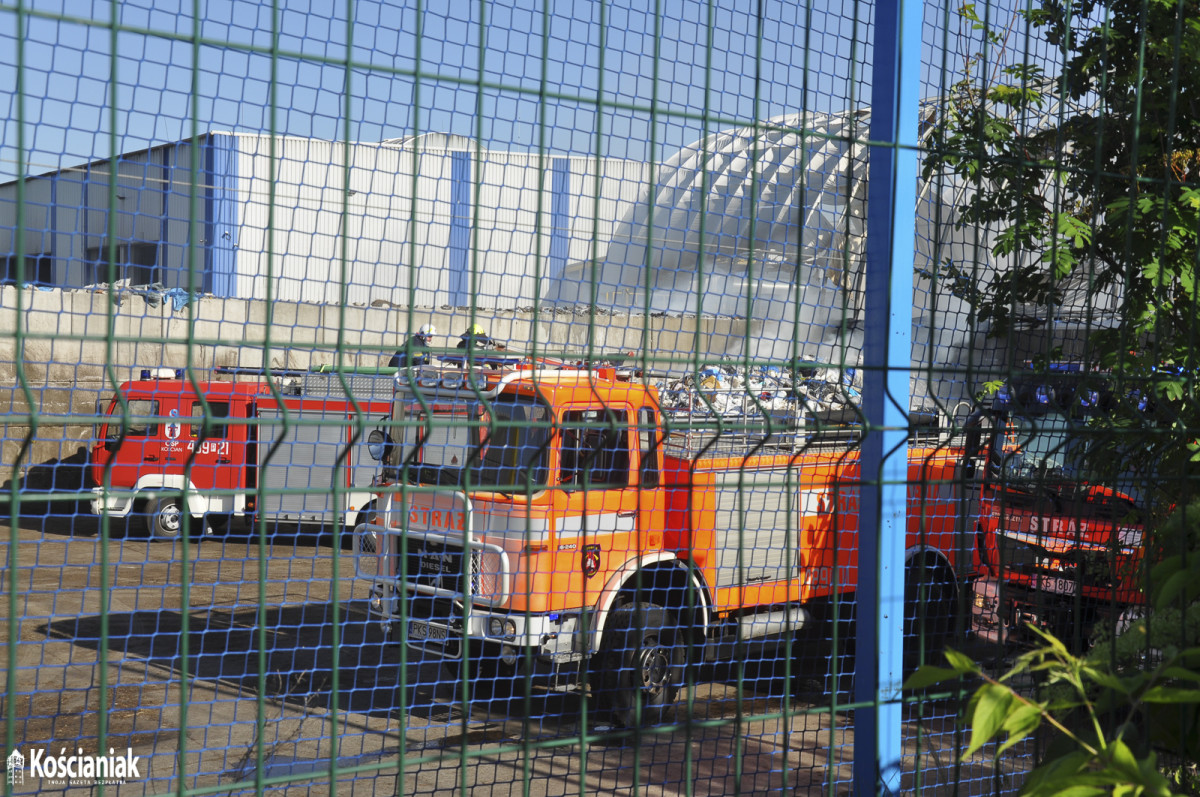 30 zastępów straży pożarnej gasiło pożar śmieci w Piotrowie Pierwszym