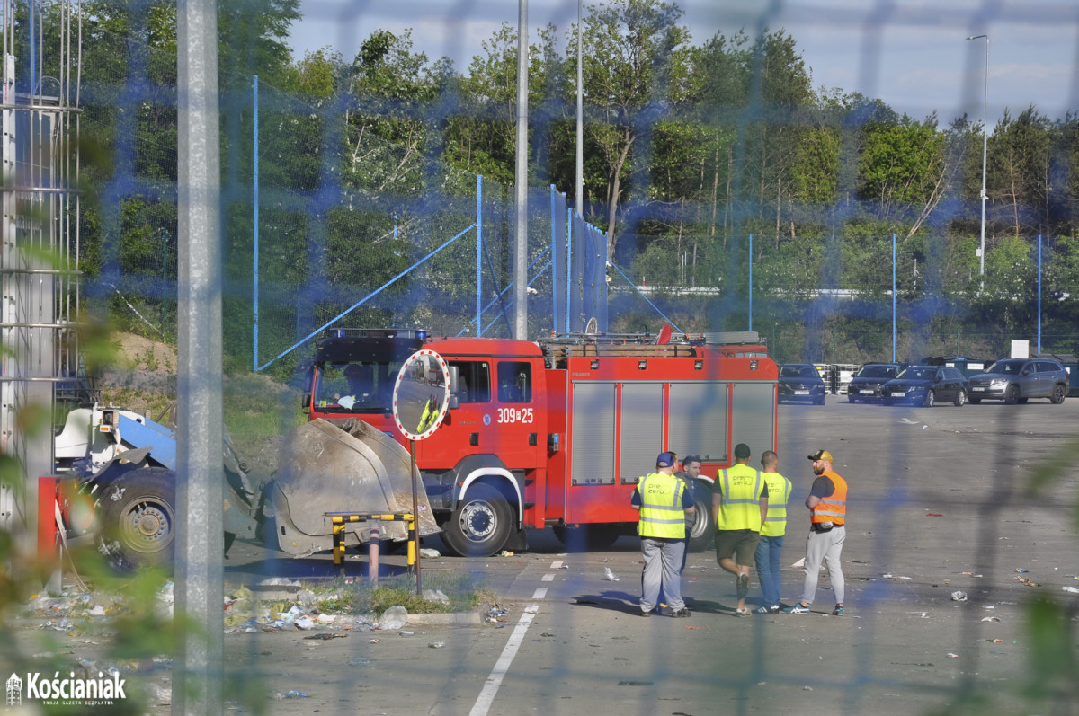 30 zastępów straży pożarnej gasiło pożar śmieci w Piotrowie Pierwszym